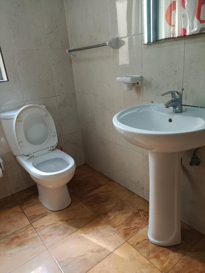 You Can Enjoy Your Time At Waterford Apartment 아타드 외부 사진